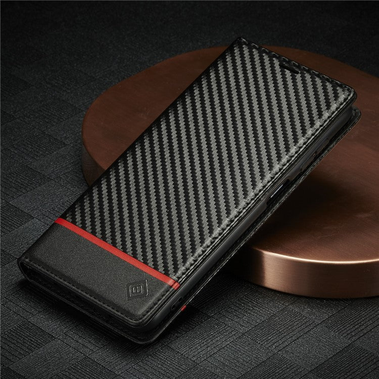 LC.IMEEKE Carbon Fiber Texture PU Leather Phone Case Shell with Stand Wallet for Samsung Galaxy A22 4G (EU Version) - Vertical Red Stripe