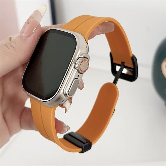 PRAGUS For Apple Watch 10 46mm / Ultra 2 / Ultra 49mm / 9 8 7 45mm / SE (2023) SE (2022) SE 6 5 4 44mm / 3 2 1 42mm Silicone Watch Band - Yellow